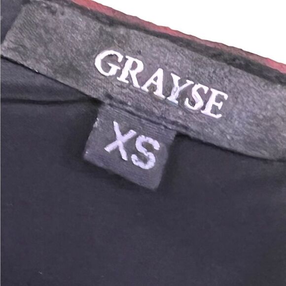 Grayse Women’s XS Elegant One Shoulder Sleeve Red & Black Evening Blouse Shirt - Picture 4 of 10